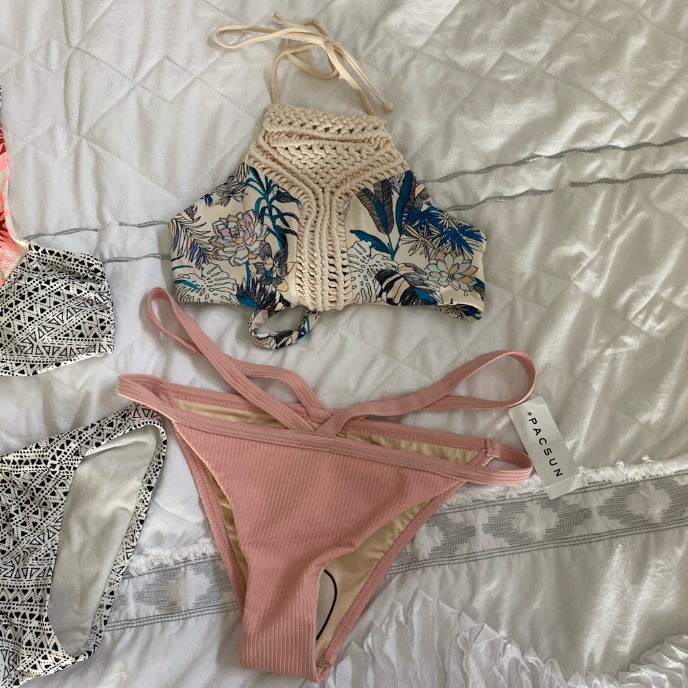 Bikini Bundle! - Picture 3 of 12